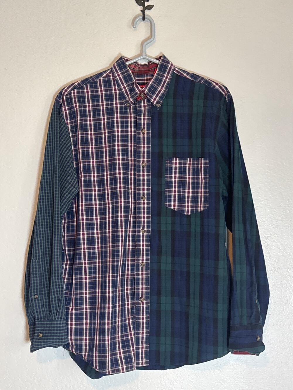 Izod Plaid Mixed Patchwork Button Down Fun Shirt Men Medium Green Blue Tartan